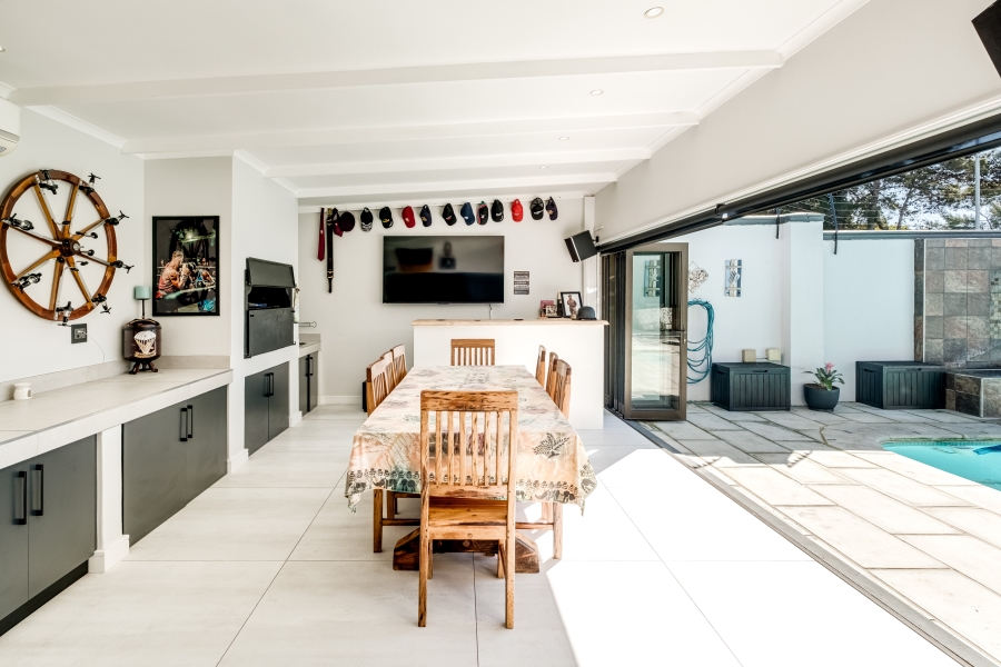 5 Bedroom Property for Sale in Valmary Park Western Cape